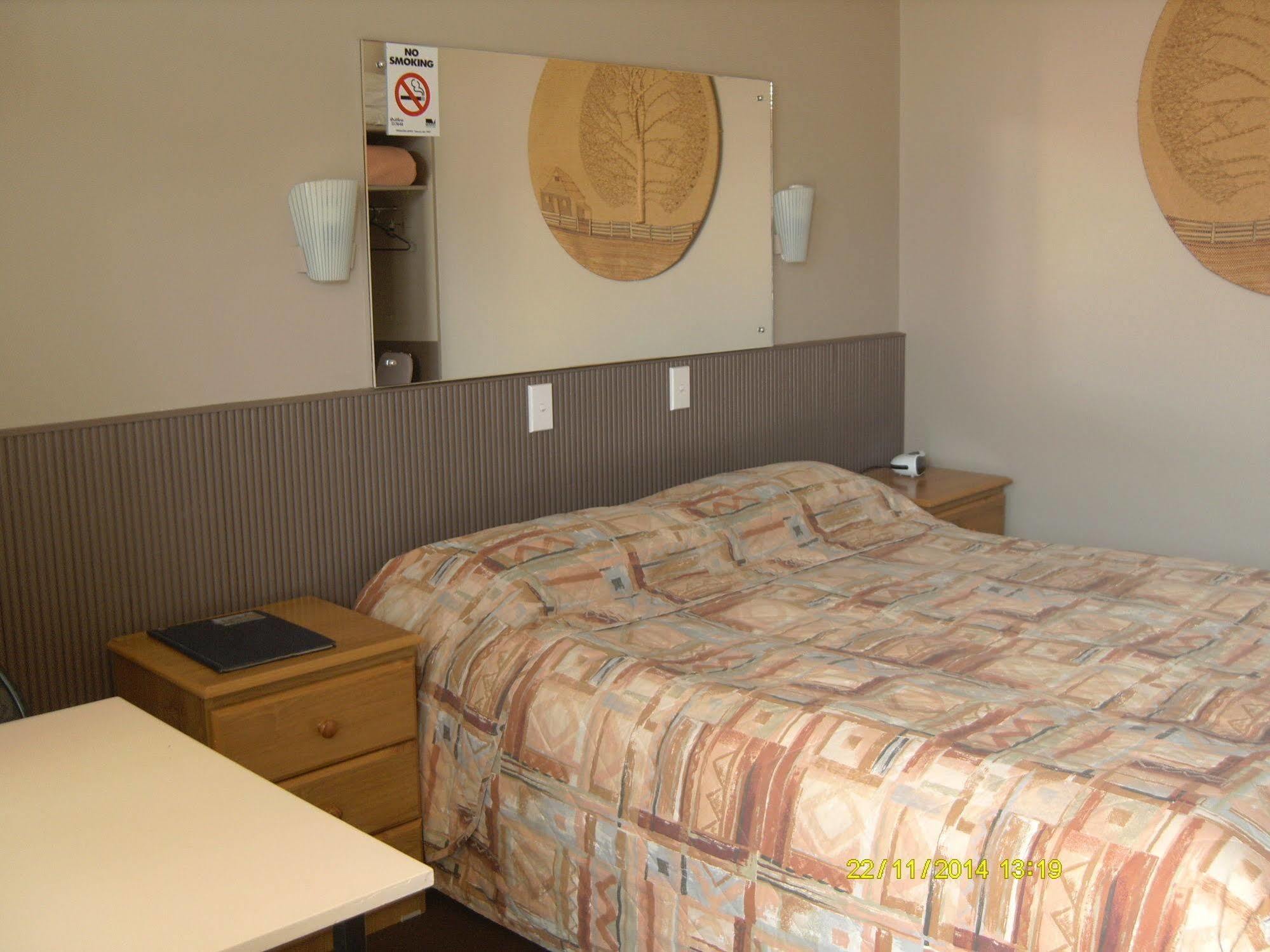 Travellers Rest Motel Bairnsdale Esterno foto